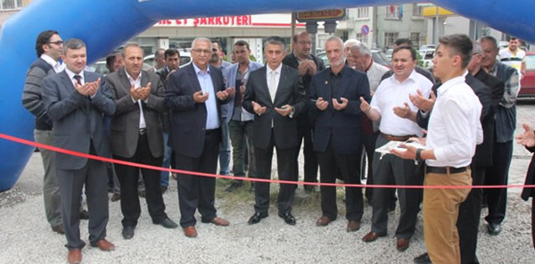 4'ÜNCÜ GELENEKSEL SAPANCA KERMESİ AÇILDI