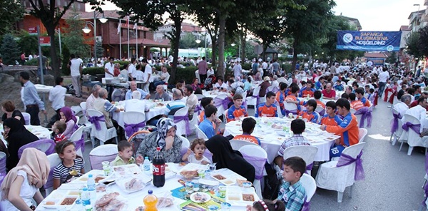 SOFRALAR SAPANCA’DA KURULUYOR