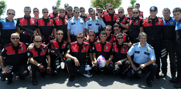 MOTOSİKLETLİ POLİS TİMLERİ EĞİTİMİ SERTİFİKA TÖRENİ GERÇEKLEŞTİ