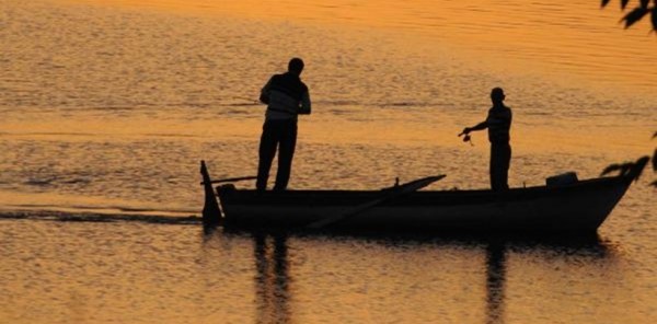 SAPANCA GÖLÜNDE GÜN BATIMI