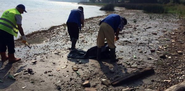 O ÇÖPLER SASKİ TARAFINDAN TEMİZLENİYOR