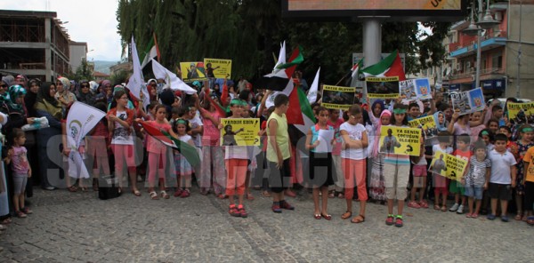 SAPANCALI ÇOCUKLAR, GAZZELİ ÇOCUKLARA DESTEK İÇİN EYLEM YAPTI