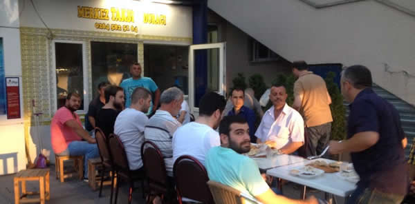 MERKEZ TAKSİ DURAĞI ESNAFI İFTAR’DA BİR ARAYA GELDİ