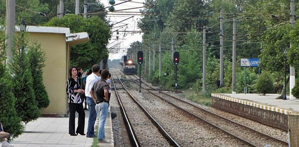 ADAPAZARI EKSPRESİ YENİDEN SEFERLERE BAŞLIYOR