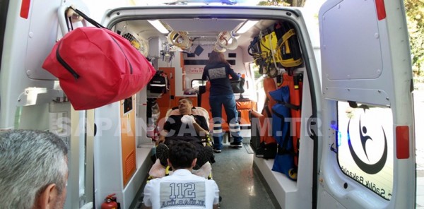 FABRİKADAKİ İŞ KAZASINDA PARMAĞI KOPTU