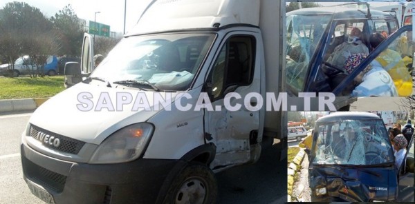 SAPANCA’DA TRAFİK KAZASI: 4 YARALI