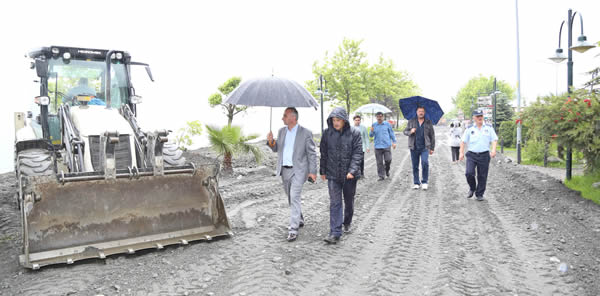 SAPANCA SAHİLİNDE ÇALIŞMALAR DEVAM EDİYOR