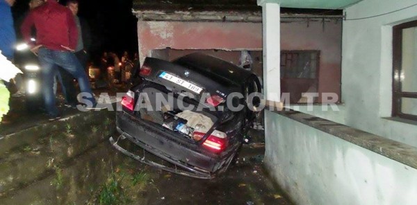 FACİADAN DÖNDÜLER ÜSTELİK DAHA ÇOCUKLAR...