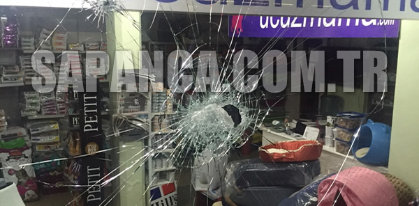 2 AY İÇERİSİNDE 2'NCİ KEZ CAMLARINI KIRDILAR