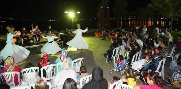 SAPANCA BELEDİYESİ RAMAZAN ETKİNLİKLERİ YOĞUN İLGİ GÖRÜYOR