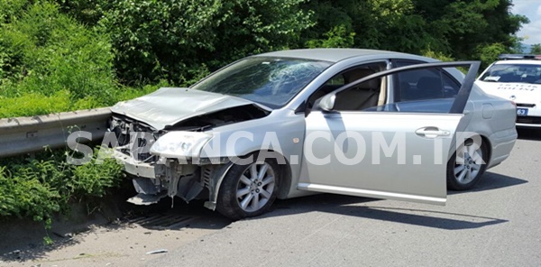 OTOMOBİL TANKERE ÇARPTI: 1 YARALI