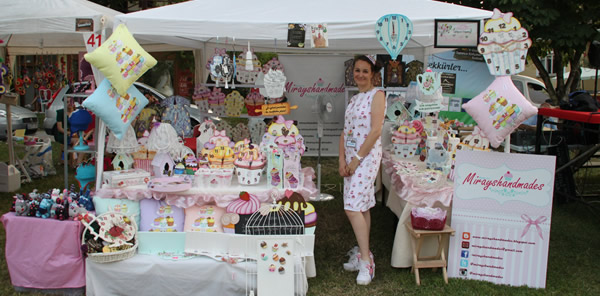 FESTİVALE ZİYARETÇİ AKINI