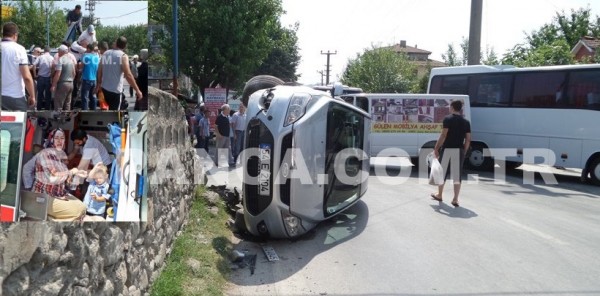 SAPANCA’DA MEYDANA GELEN TRAFİK KAZASINDA 2’Sİ ÇOCUK 4 KİŞİ YARALANDI