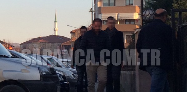 ADAM KAÇIRIP SAPANCA’DA REHİN TUTMUŞLARDI