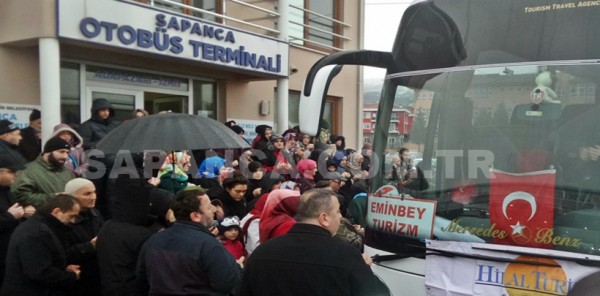 UMRE KAFİLESİ UĞURLANDI