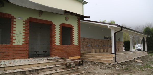 MERKEZ CAMİSİNE YENİ TUVALET VE ŞADIRVAN