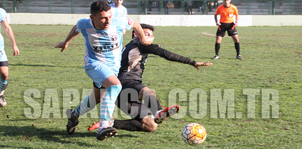 SAPANCA AKADEMİSPOR HAKEMİ GEÇEMEDİ: 2-2