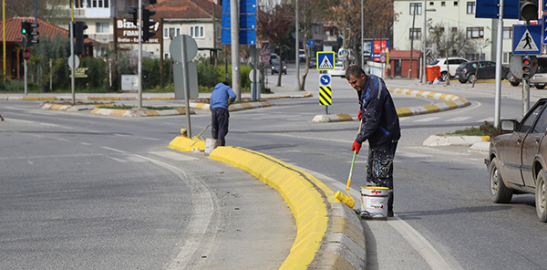İLÇE GİRİŞLERİ GÜZELLEŞİYOR