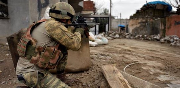 DİYARBAKIR SUR’DAN ANLAMLI MESAJ