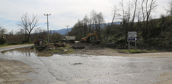 SAHİL CADDESİ YENİ KAVŞAĞA KAVUŞUYOR
