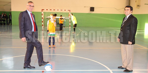 ORTAOKULLAR ARASI SALON FUTBOL TURNUVASI BAŞLADI