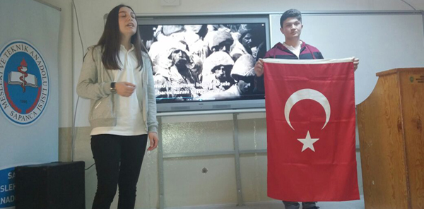 18 MART ŞEHİTLER GÜNÜ’NDE DUYGU YÜKLÜ PROGRAM