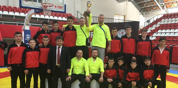 GÜREŞTE SAPANCALI DAMGASI