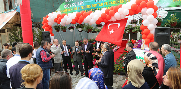 ÇİÇEĞE FARKLI BİR BAKIŞ AÇISI