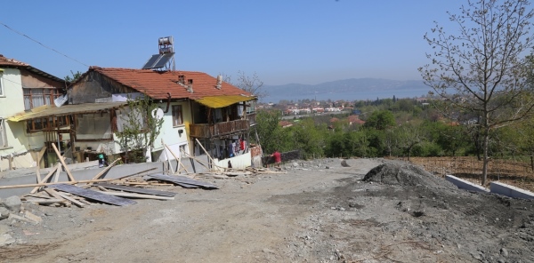 YENİ MAHALLE YEDİGÖZ’E PERDE DUVAR