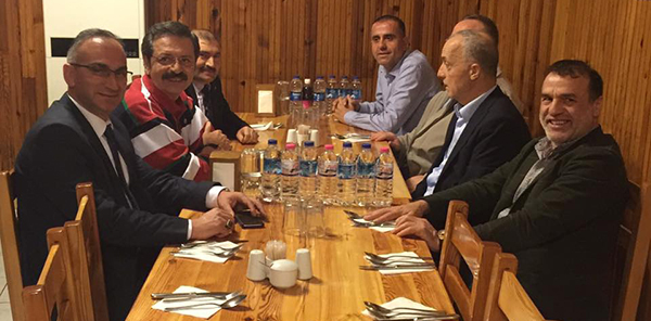 BAŞKANLAR SAPANCA’DA BİR ARAYA GELDİ