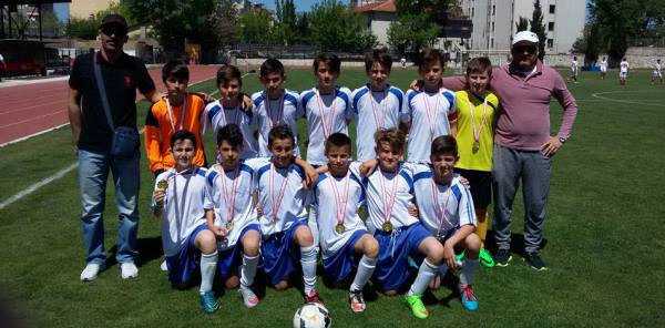 YARI FİNALE YÜKSELDİLER