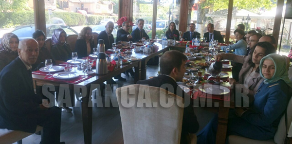 TECRÜBELERİNİ PAYLAŞTILAR