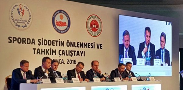 SPORDA ŞİDDETİN ÖNLENMESİ GÖRÜŞÜLÜYOR