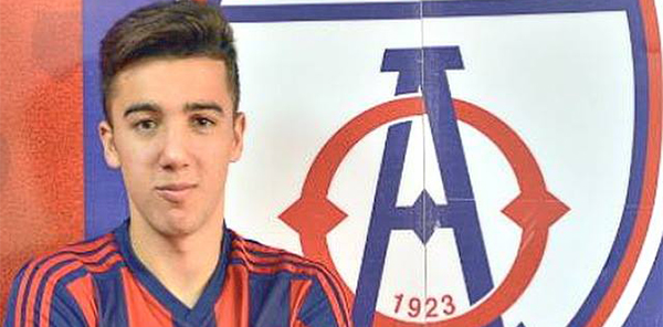 AKADEMİDEN TÜRK FUTBOLUNA BİR İSİM DAHA