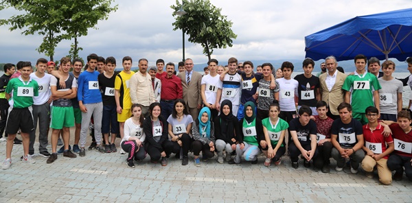 SAPANCA BELEDİYESİ 19 MAYIS GENÇLİK KOŞUSU YAPILDI