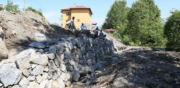 KEÇİ DERESİ’NE İSTİNAT DUVARI