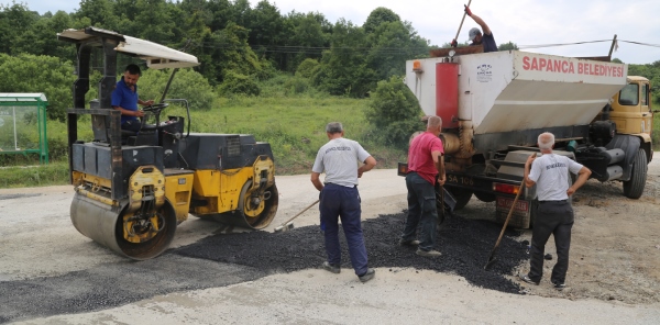 YOL ÇALIŞMALARI DEVAM EDİYOR