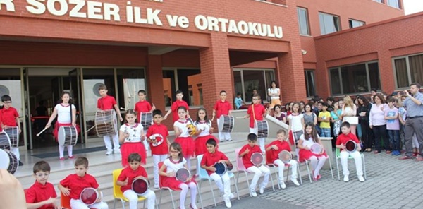 NAZMİYE ÖMER SÖZER İLK VE ORTAOKULU YIL SONU ŞENLİĞİ