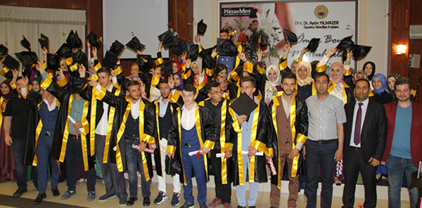 SAPANCA ANADOLU İMAM HATİP LİSESİ İLK MEZUNLARINI VERDİ