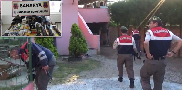 DETAYLAR DUDAK UÇUKLATTI