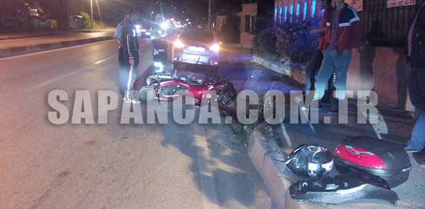 MOTOSİKLET OTOMOBİLLE ÇARPIŞTI: 1 YARALI