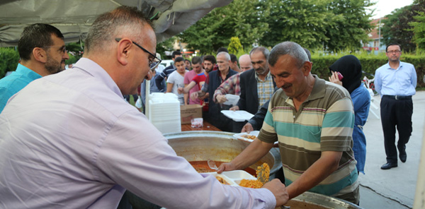 YILMAZER BELEDİYE İFTAR ÇADIRINDA