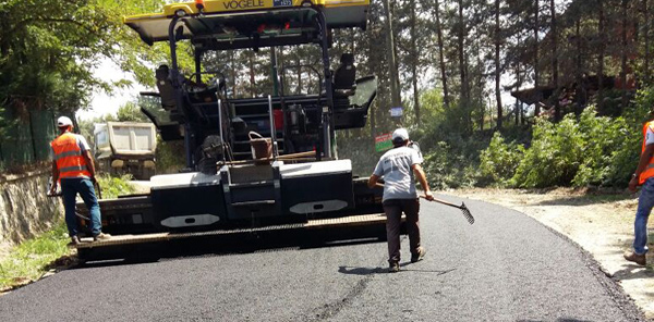 İLMİYE VE HACIMERCAN'DA ASFALT ÇALIŞMALARI