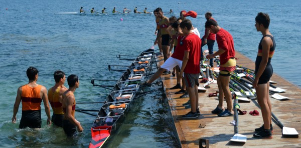 TÜRKİYE GENÇLER KÜREK ŞAMPİYONASI GERÇEKLEŞTİ