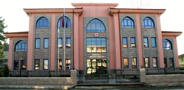 ESKİ SAPANCA SAVCISI TUTUKLANDI