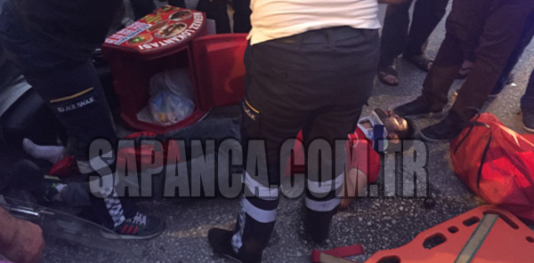 MOTOSİKLET MİNİBÜSLE ÇARPIŞTI: 1 YARALI