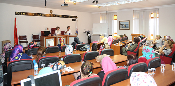 KOSGEB’TEN SAPANCA’LI BAYAN GİRİŞİMCİLERE SEMİNER