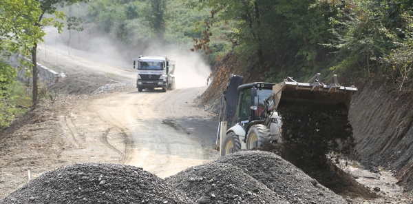 NAİLİYE CADDESİ’NDE GENİŞLETME ÇALIŞMALARI
