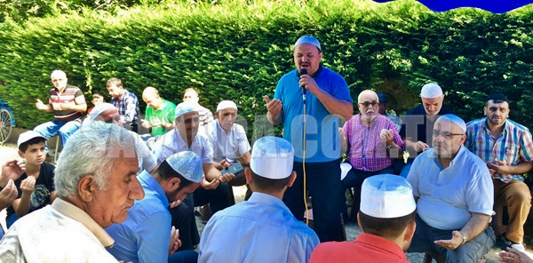 SAPANCA KEMER MEZARLIĞINDA ARİFE GÜNÜ MEVLİD OKUTULDU