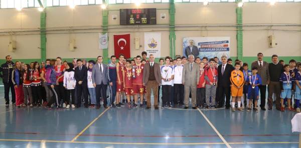 SAPANCA'DA AMATÖR SPOR HAFTASI ÖDÜL TÖRENİ